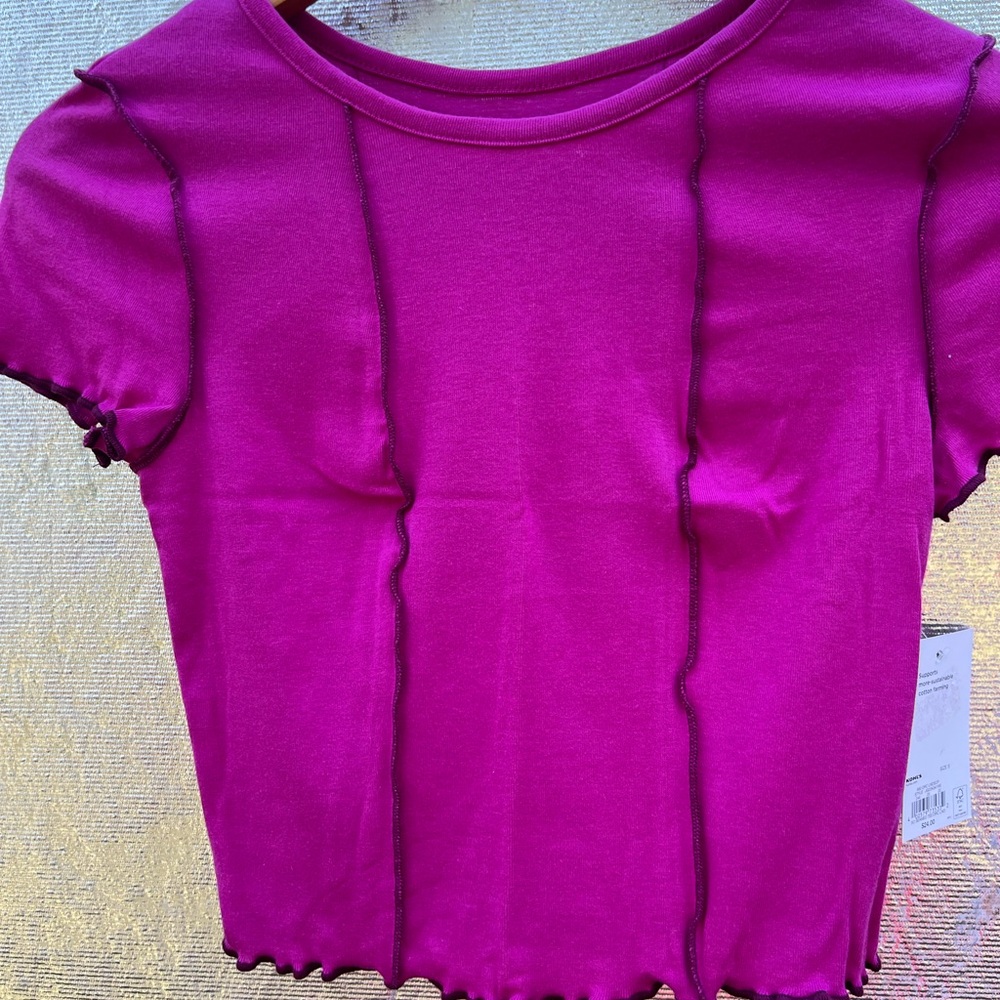 Kohl's Magenta Crop Top